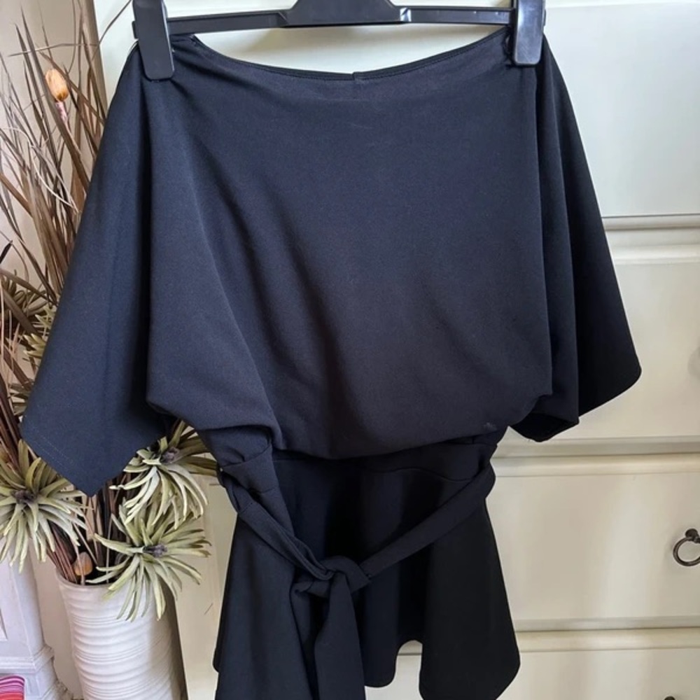 New Look Black Curves Top